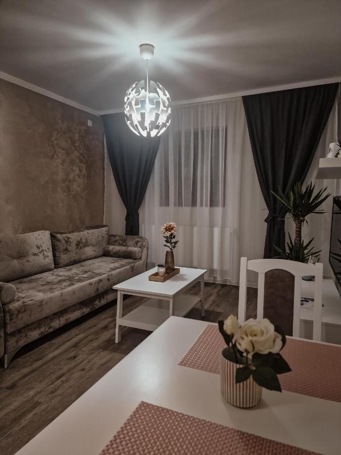 Immocity Oradea Exterior photo